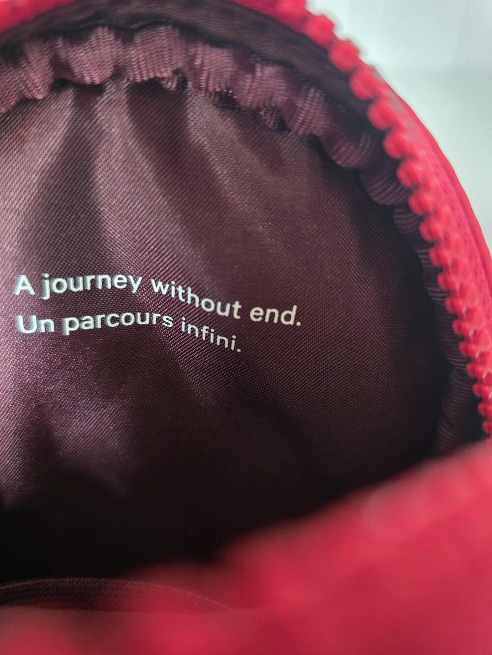 Lululemon Team Canada 22 Future Legacy Crossbody Bag Crimson Red - Picture 6 of 11